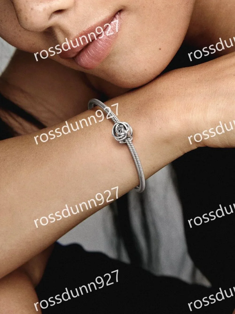 Pandora Family Always Encircled Heart Charm